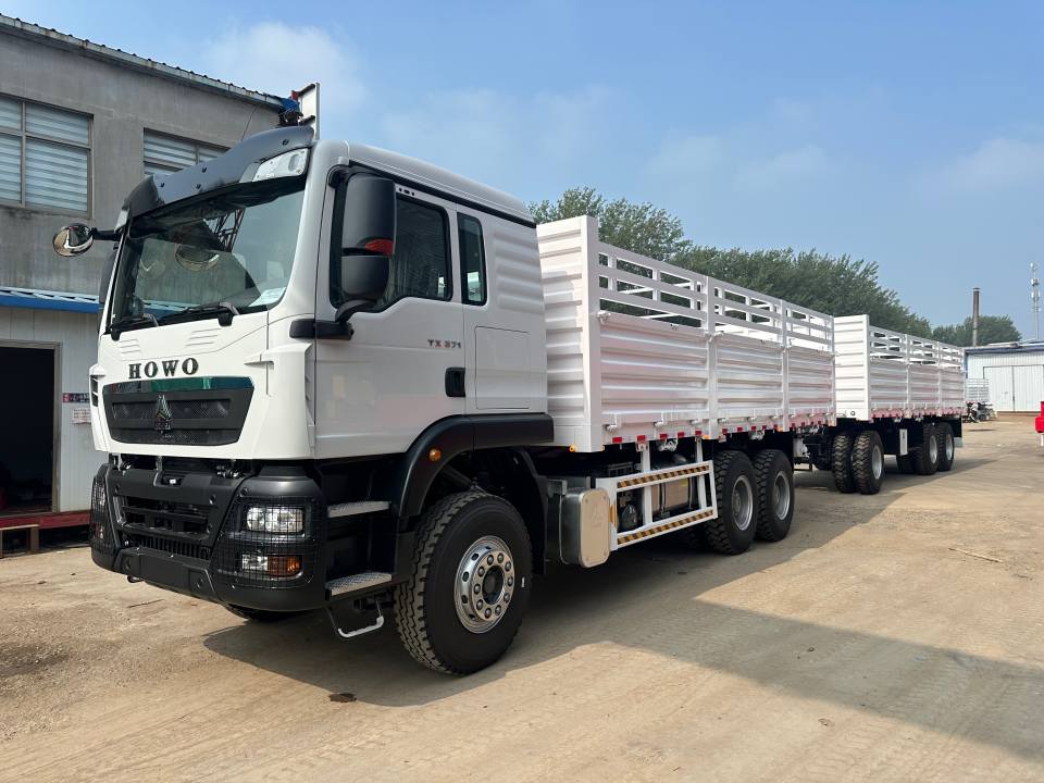 Compania de vehicule Derun a livrat 5 camioane Howo TX în Uganda