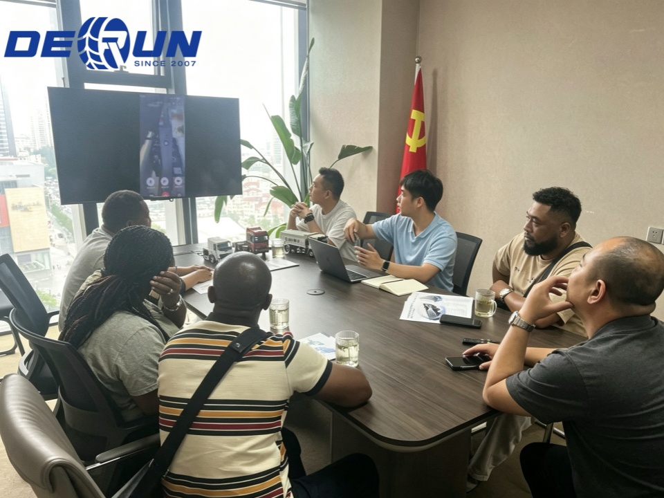 Derun Auto Ghana asigură o comandă majoră: 25 de unități de basculante TX 6x4 Derun Auto Ghana asigură o comandă majoră: 25 de unități de basculante TX 6x4