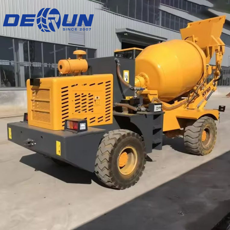 Luzun 3cbm Auto-încărcare autobetoniere Camion ușor cu tambur rotativ