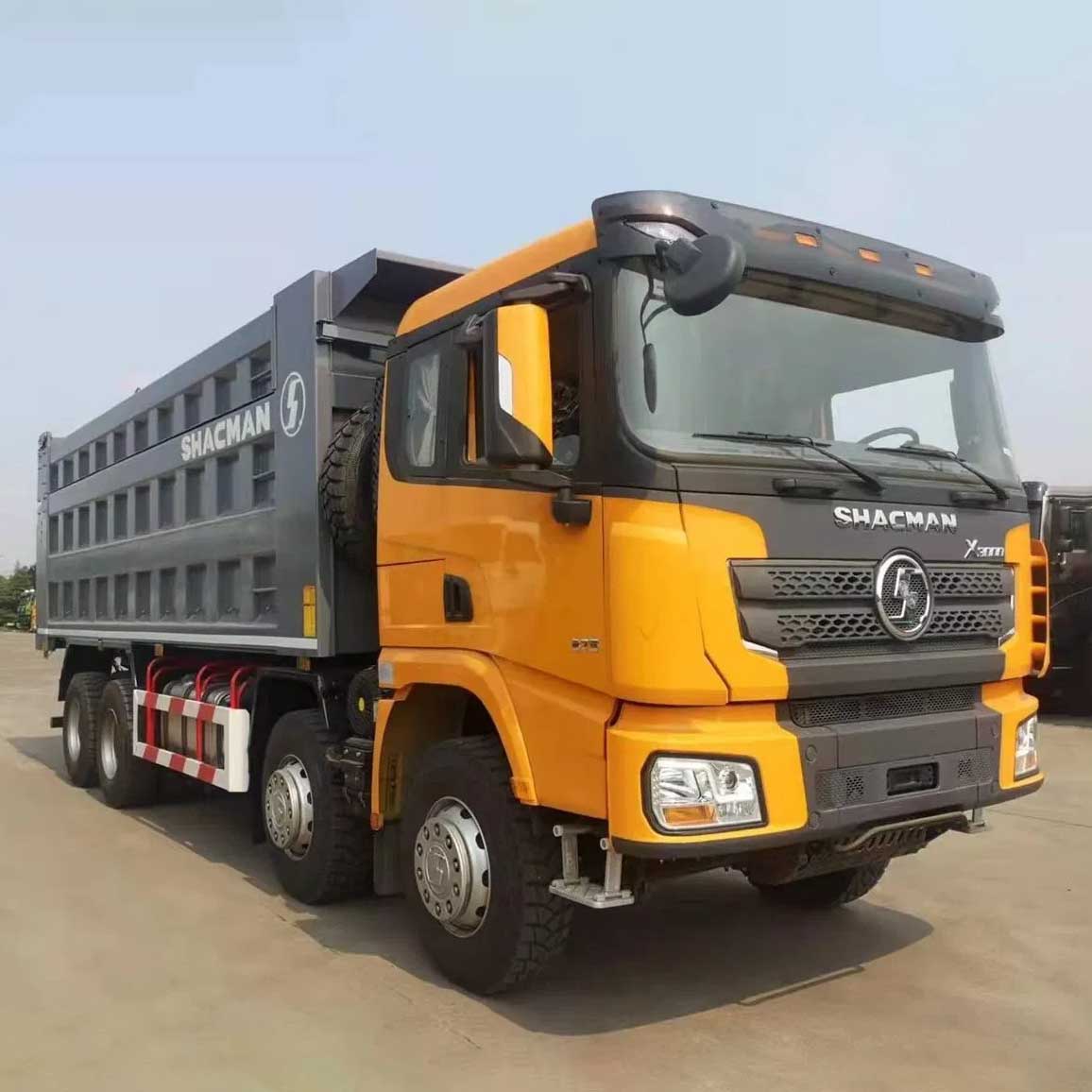 SHACMAN 8X4 NOU DE DUMP CAMION