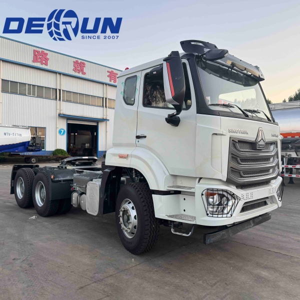 Synoottrok Howo NX 6 × 4 Camion cu tractoare